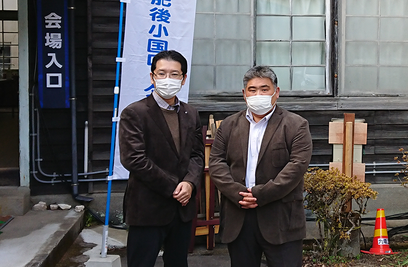 2_熊本銀行担当者内田さん／熊本日日新聞社担当者上田さん