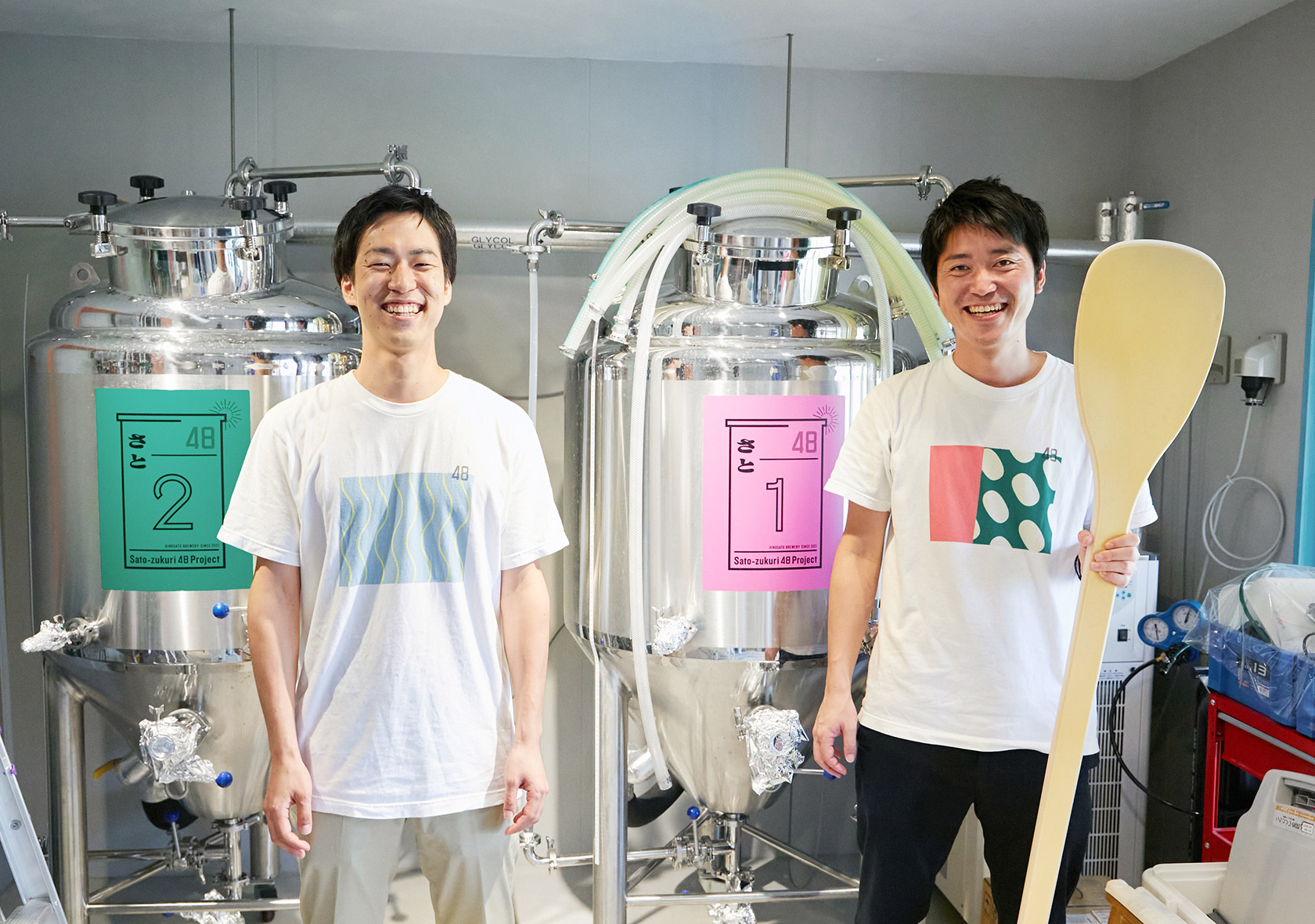 クラフトビール「さとのBEER」をつくる団地内醸造所「ひのさとブリュワリー」。レシピ開発や仕込みは馬込さんが担当